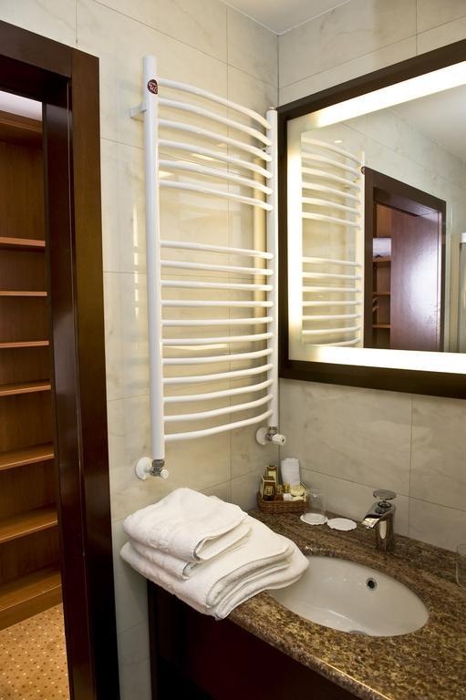 פודגוריצה Aparthotel Premier חדר תמונה